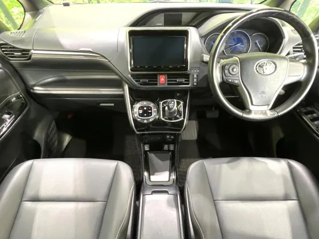Toyota Esquaia 2019 photo 2