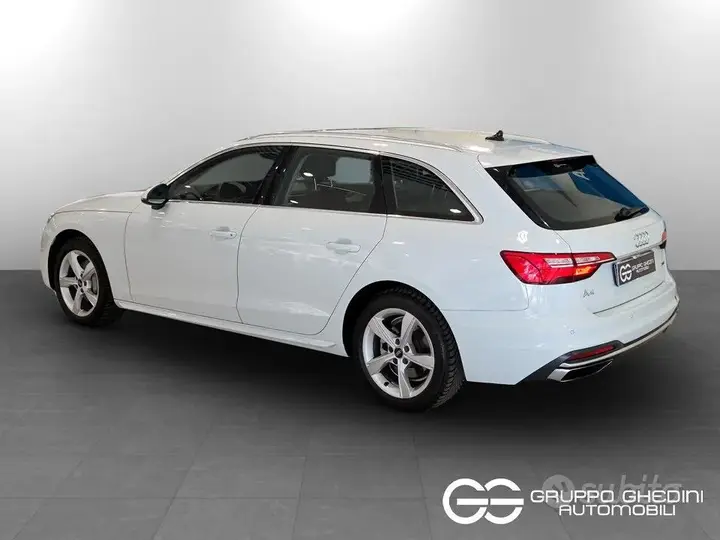 Audi A4 2022 photo 3