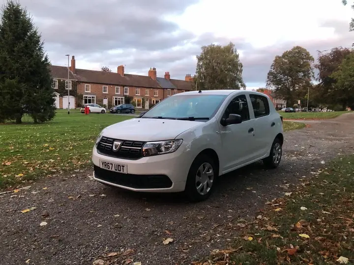 Dacia Sandero 2017 photo 2