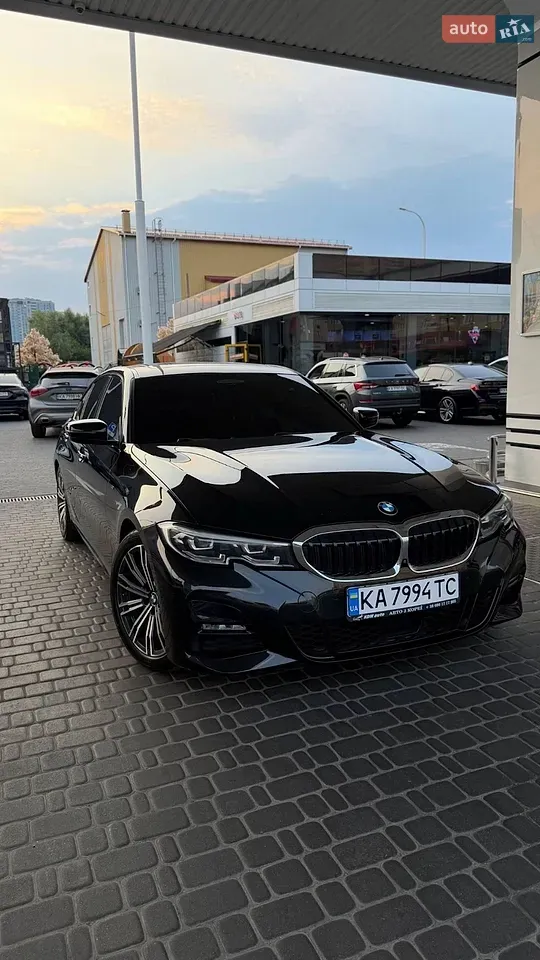 BMW 3 Series 2020 photo 4