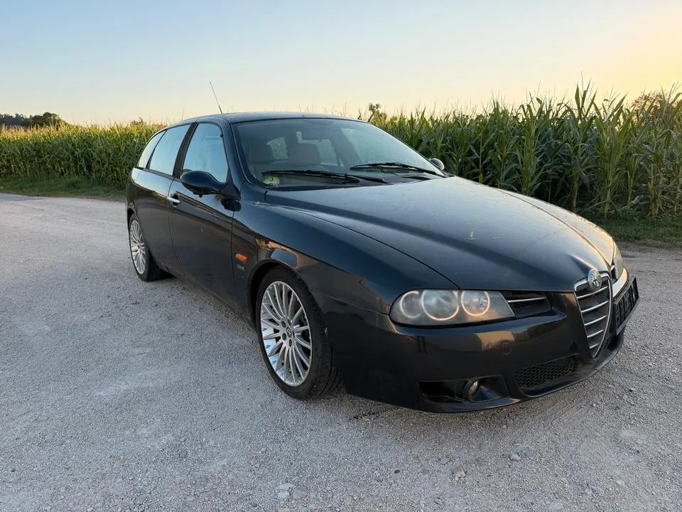 Alfa Romeo 156