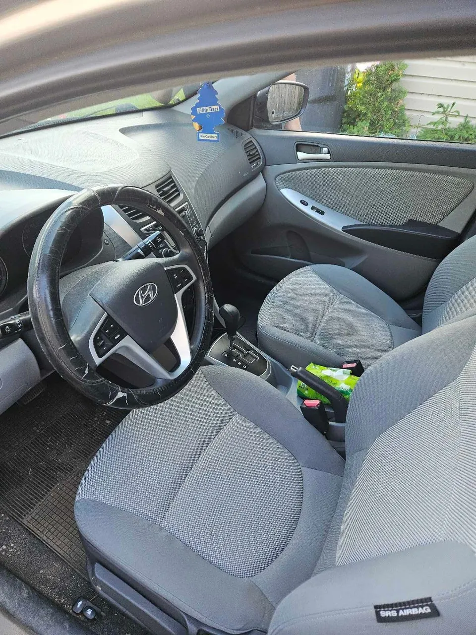 Hyundai Accent 2013 photo 5