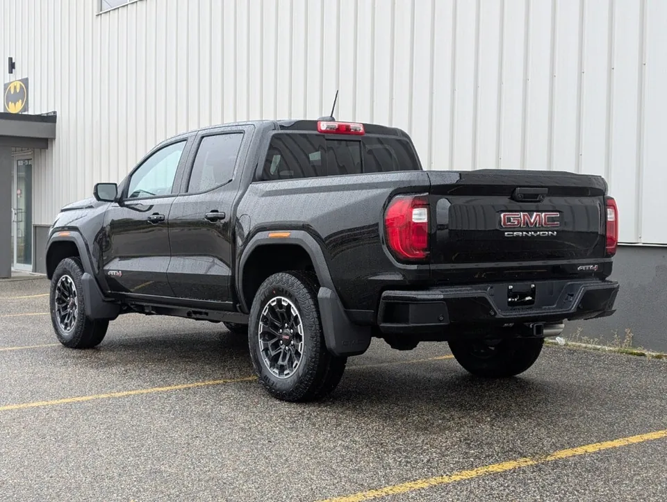 GMC Canyon 2026 photo 5