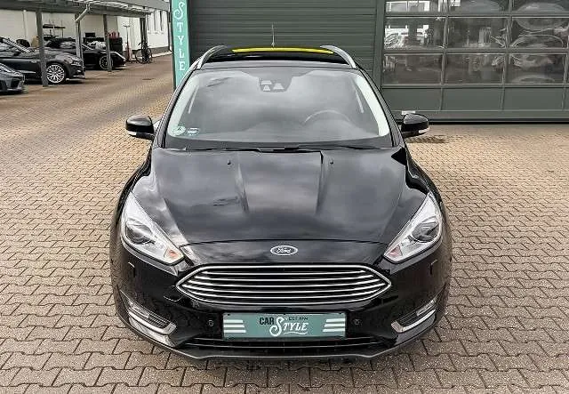 Ford Focus 2018 photo 2