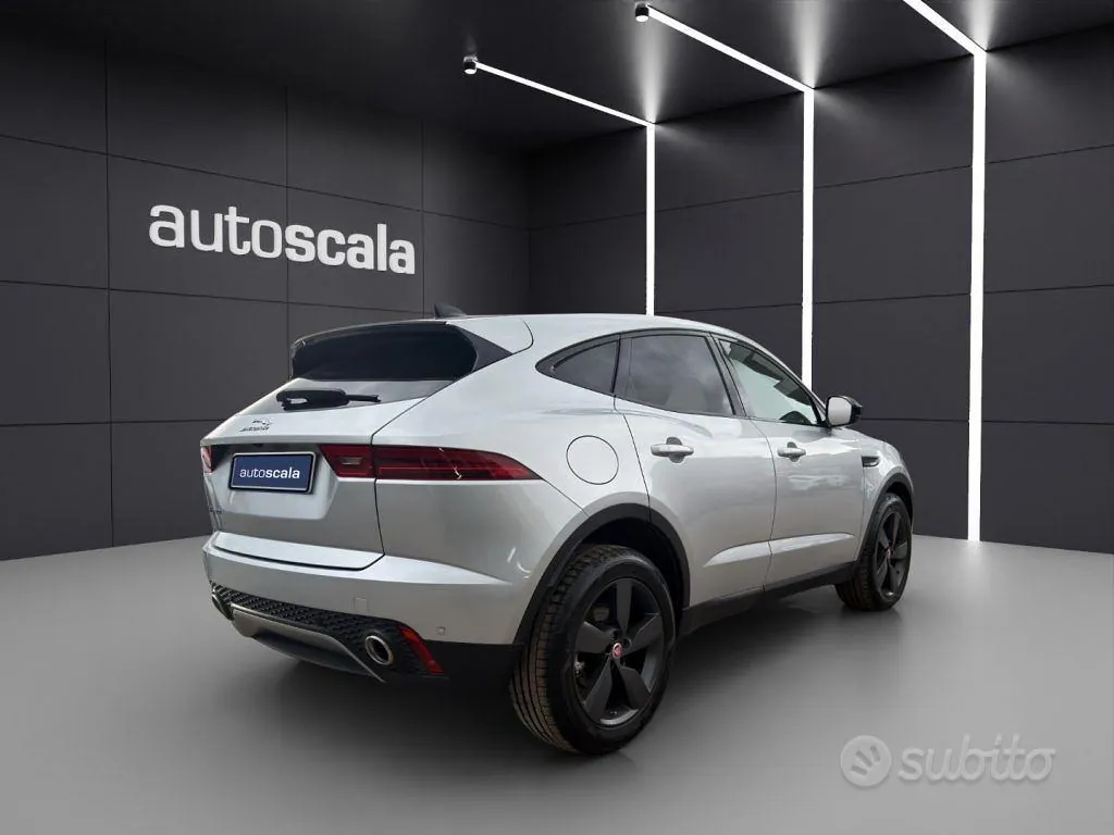 Jaguar E-Pace 2019 photo 5