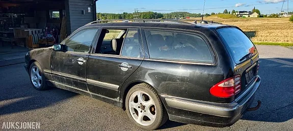 Mercedes-Benz E-Class 2001 photo 4