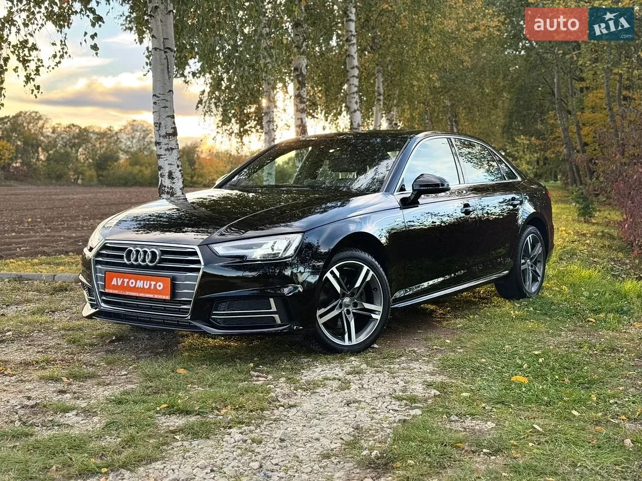 Audi A4 2018 photo 2