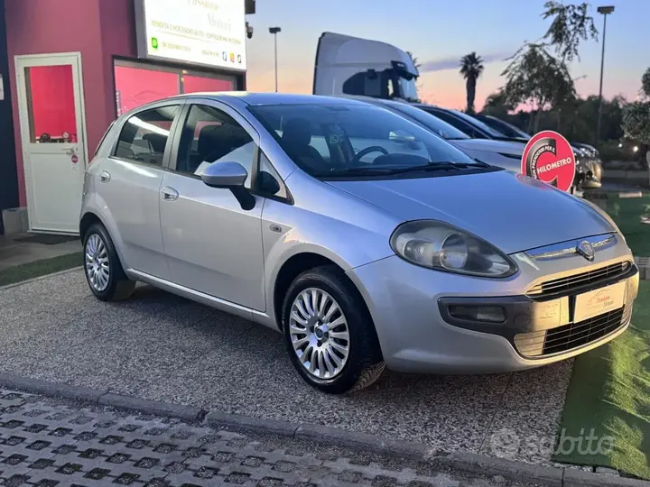 Fiat Punto Evo 2010 photo 3