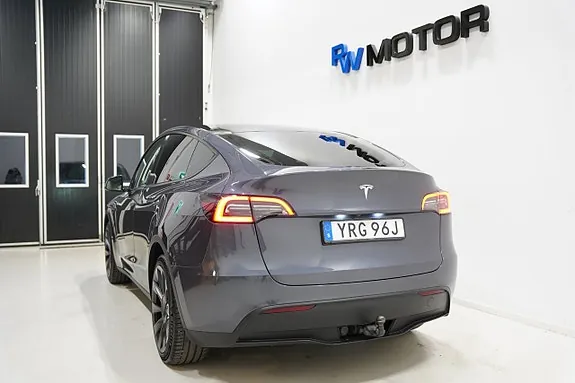 Tesla Model Y 2023 photo 5
