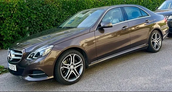 Mercedes-Benz E220 2014 photo 2