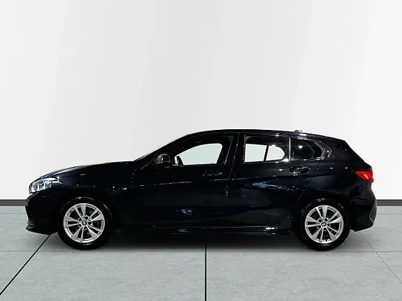 BMW 118I 2022 photo 4