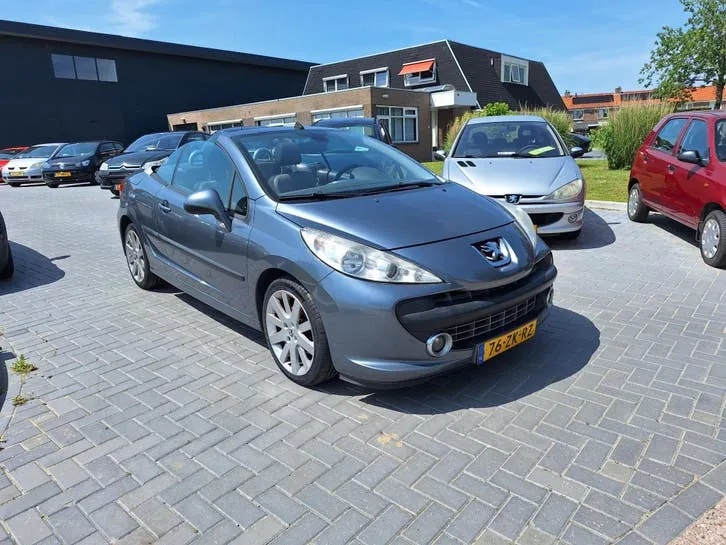 Peugeot 207 2008 photo 2
