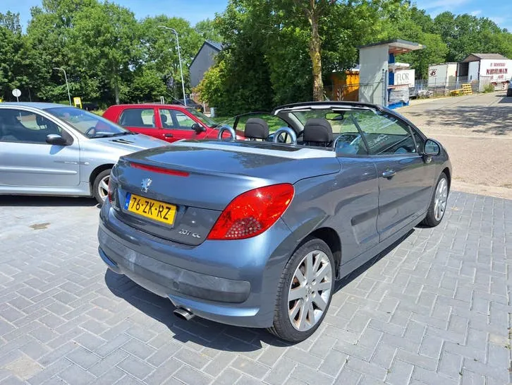 Peugeot 207 2008 photo 3