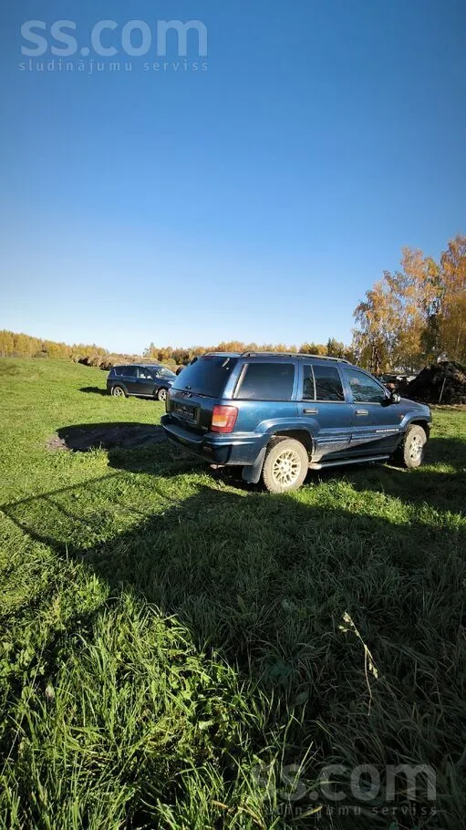 Jeep Grand Cherokee 2003 photo 3
