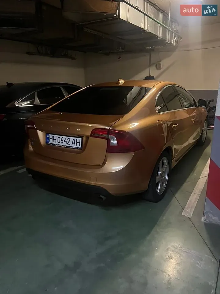 Volvo S60 2010 photo 5