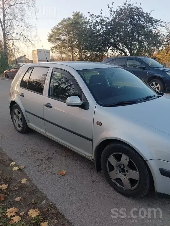 Volkswagen Golf 4 1998 photo 3