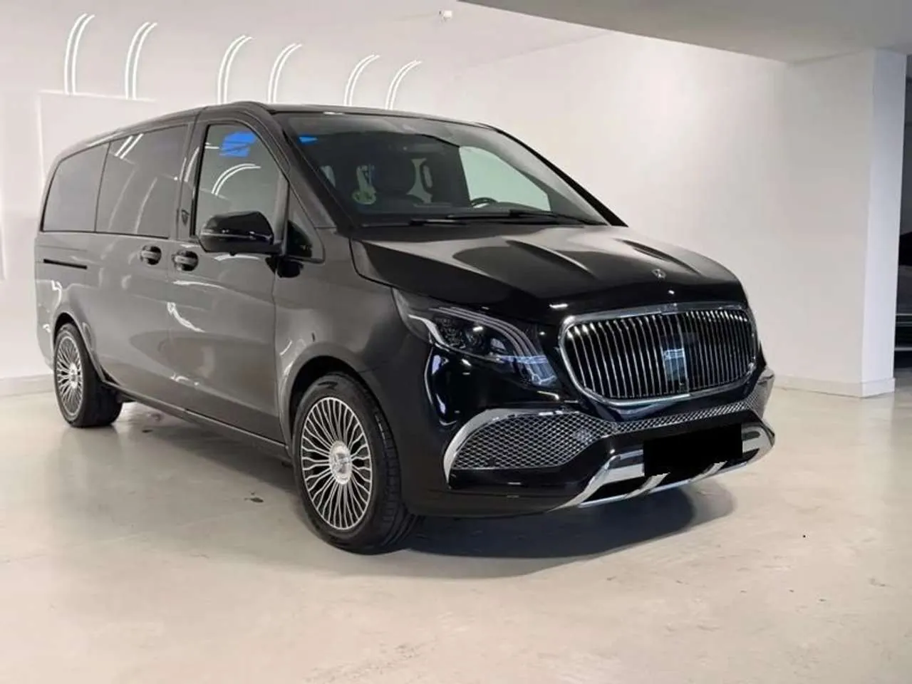 Mercedes-Benz V 250 D Lang 2024 photo 2