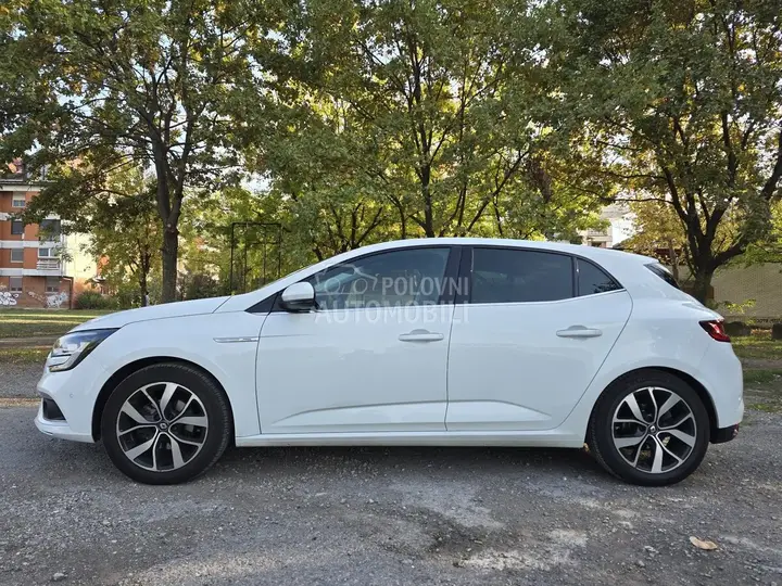 Renault Megane 2018 photo 2