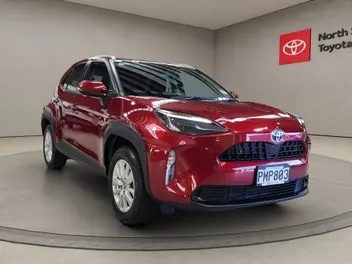 Toyota Yaris 2022 photo 2