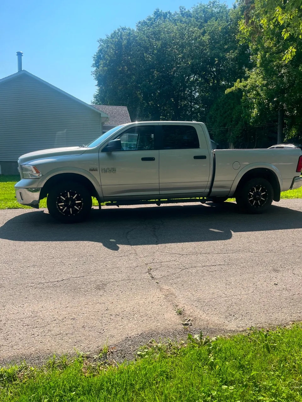 Dodge Ram 1500 2017 photo 3