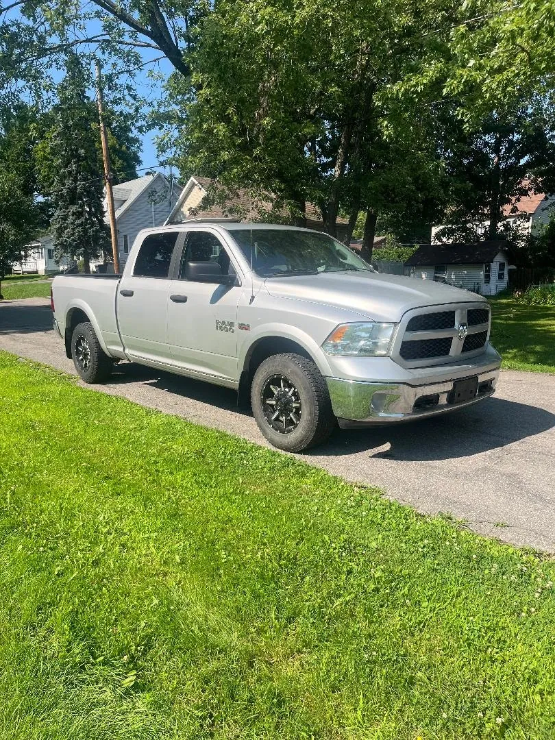 Dodge Ram 1500 2017 photo 2