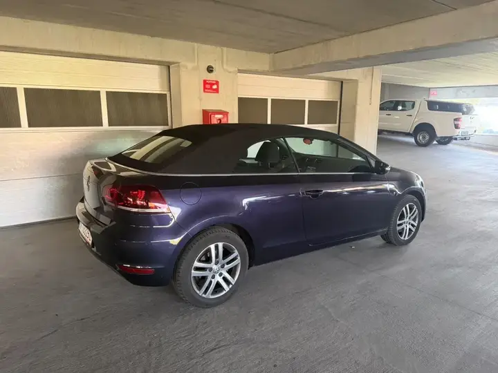 Volkswagen Golf 2011 photo 3