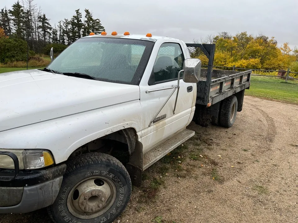 Dodge 3500 1997 photo 2