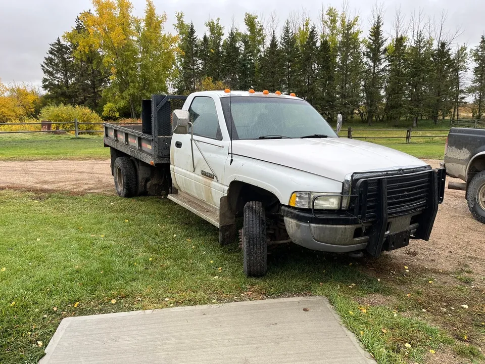 Dodge 3500 1997 photo 3