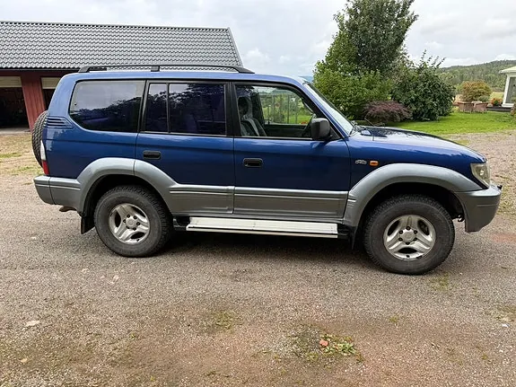 Toyota Land Cruiser 2001 photo 3