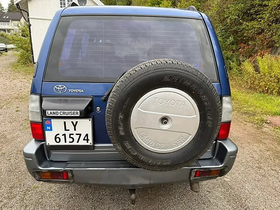 Toyota Land Cruiser 2001 photo 4