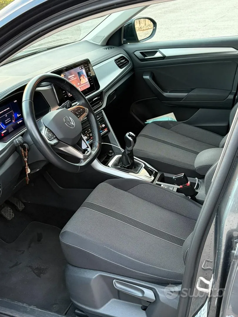 Volkswagen T-Roc 2023 photo 4