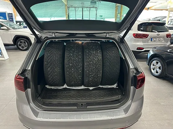 Volkswagen Passat 2021 photo 5