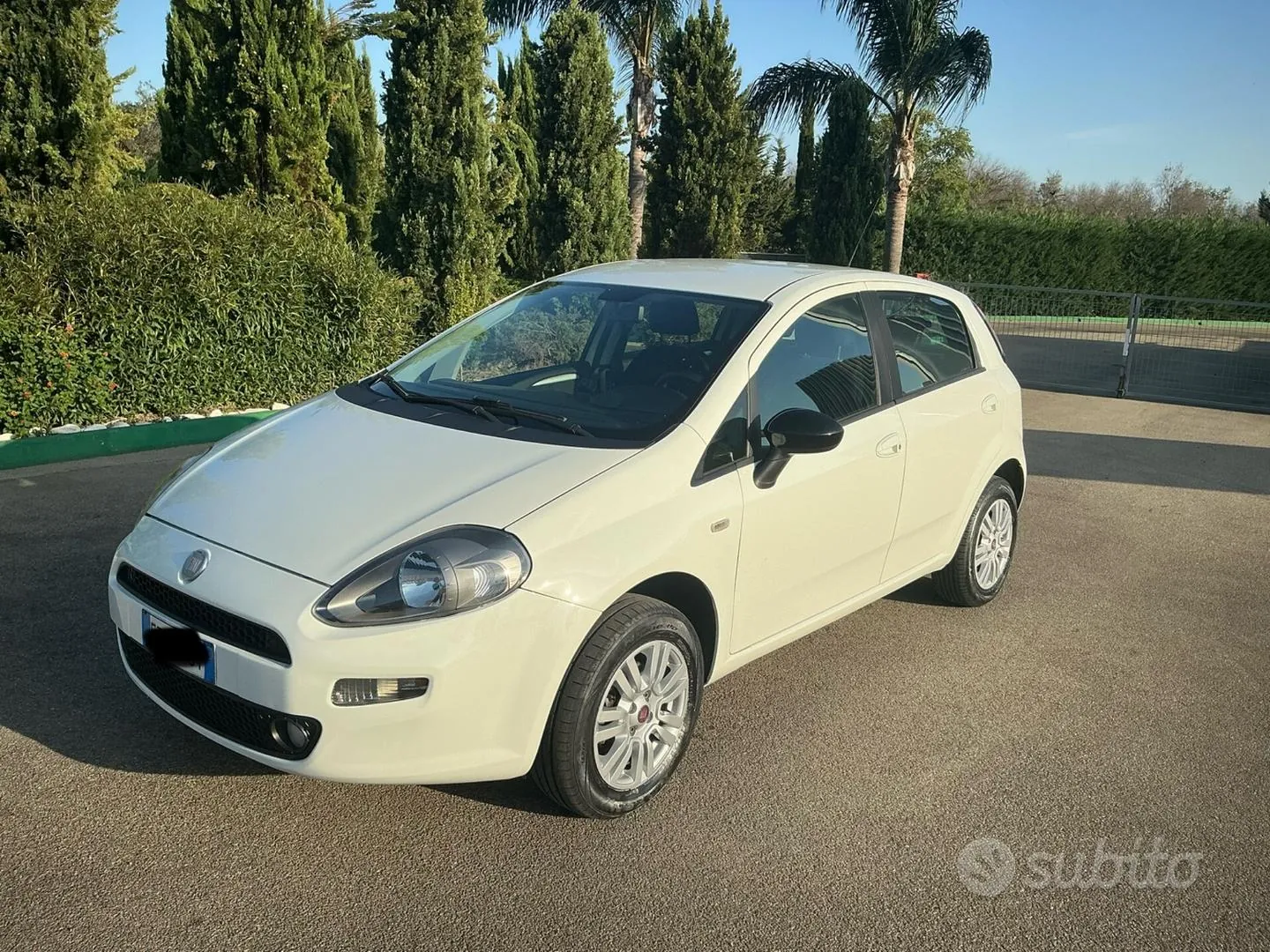 Fiat Punto 2014 photo 2