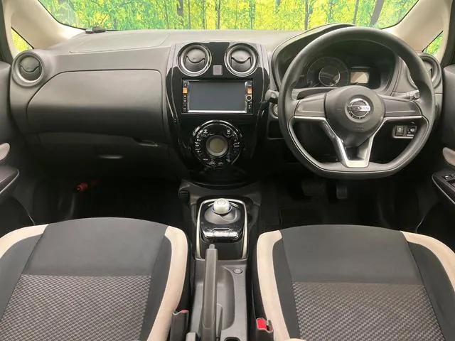 Nissan Note 2016 photo 2
