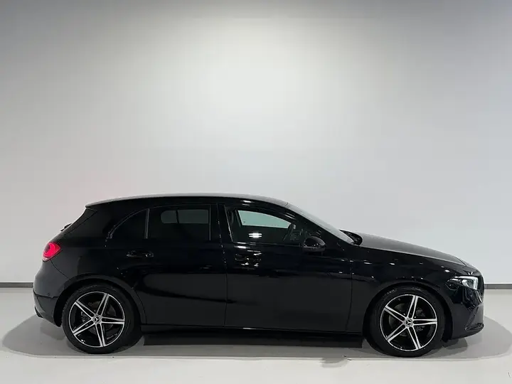 Mercedes-Benz A-Class 2018 photo 2