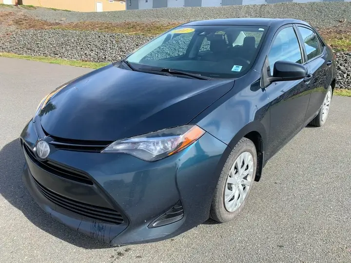 Toyota Corolla 2017 photo 2