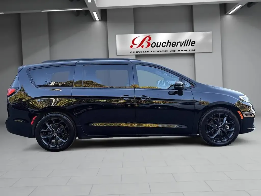 Chrysler Pacifica 2025 photo 4
