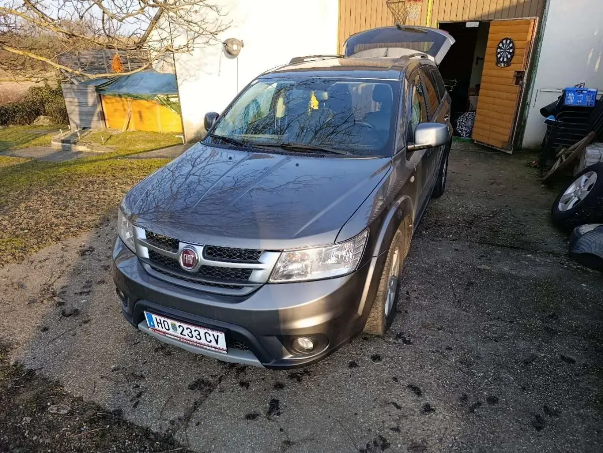 Fiat Freemont 2013 photo 2