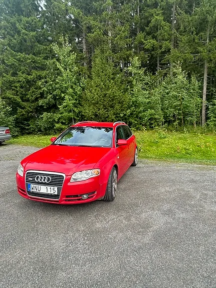 Audi A4 2005 photo 2