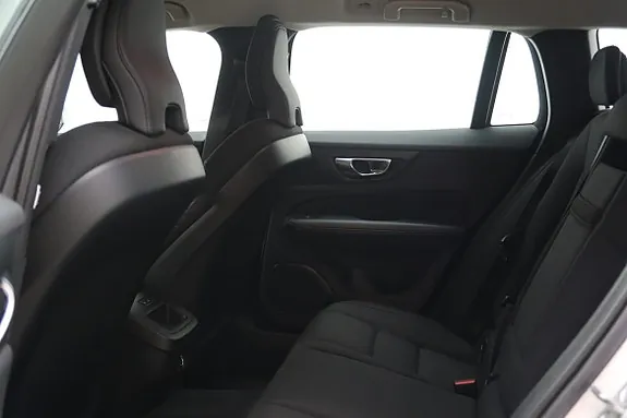 Volvo V60 Cross Country 2020 photo 5