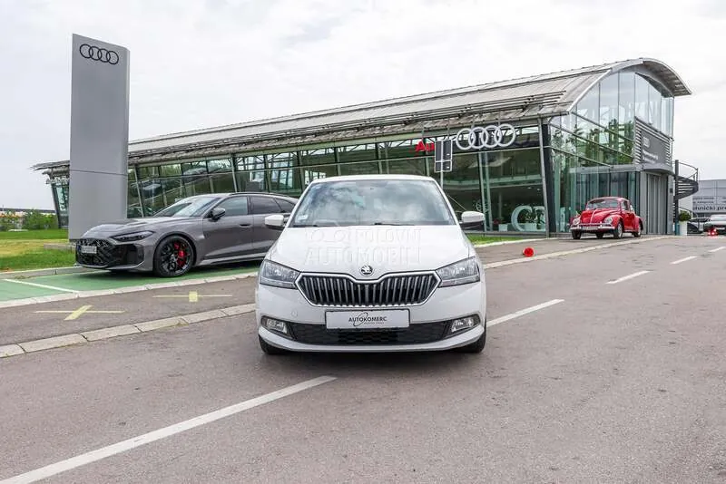 Skoda Fabia 2021 photo 2