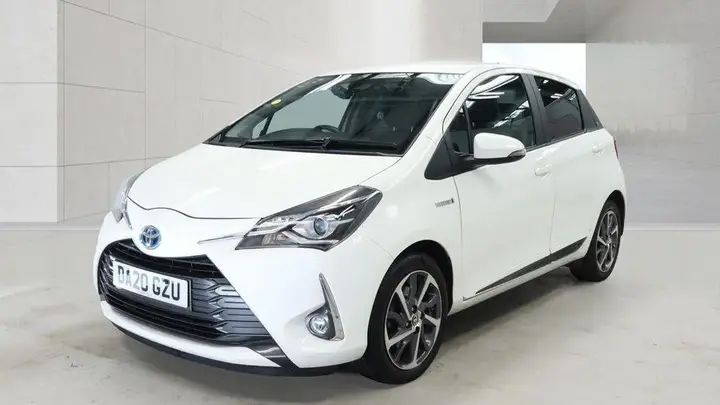 Toyota Yaris 2020 photo 2