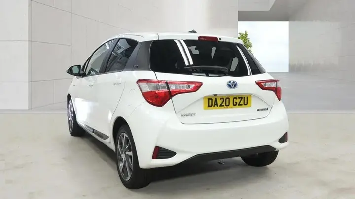 Toyota Yaris 2020 photo 3