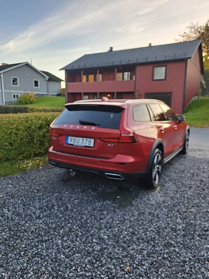 Volvo V60 Cross Country 2022 photo 3