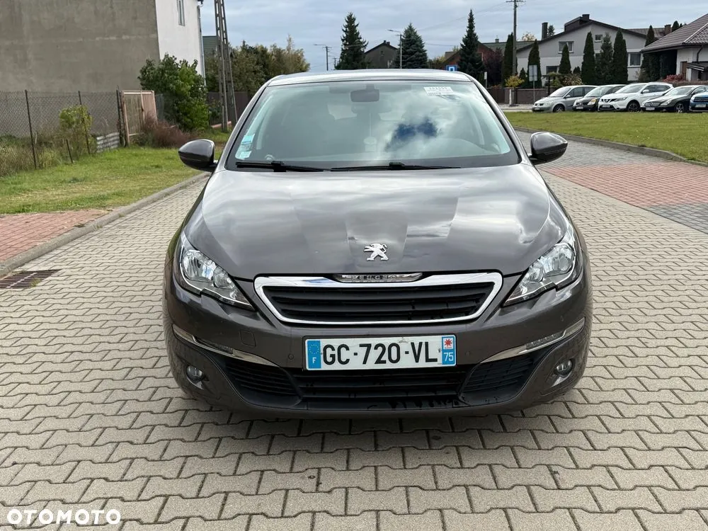 Peugeot 308 2015 photo 2