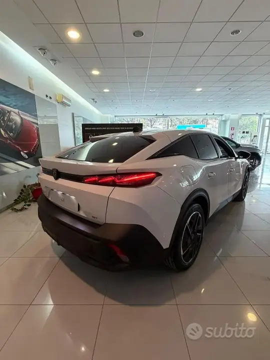 Peugeot 408 2025 photo 4
