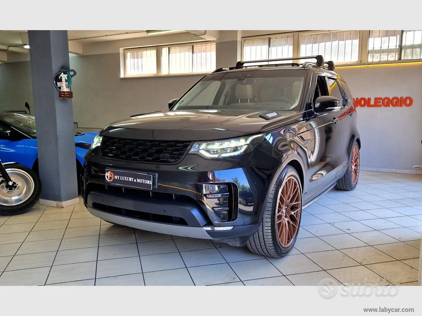 Land Rover Discovery 2017 photo 3