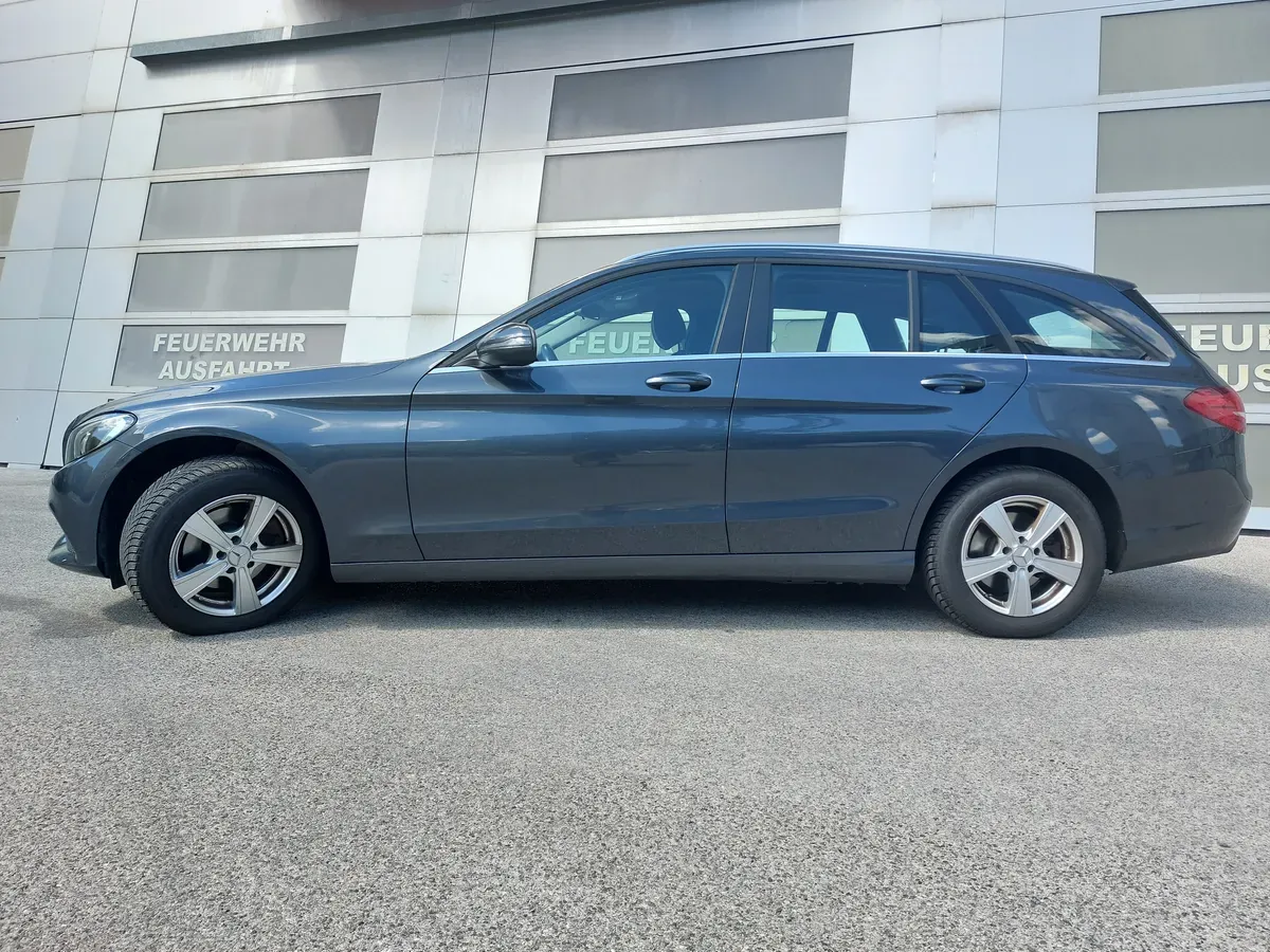 Mercedes-Benz C-Class 2016 photo 3