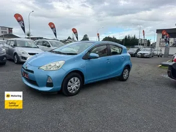 Toyota Aqua 2013 photo 4