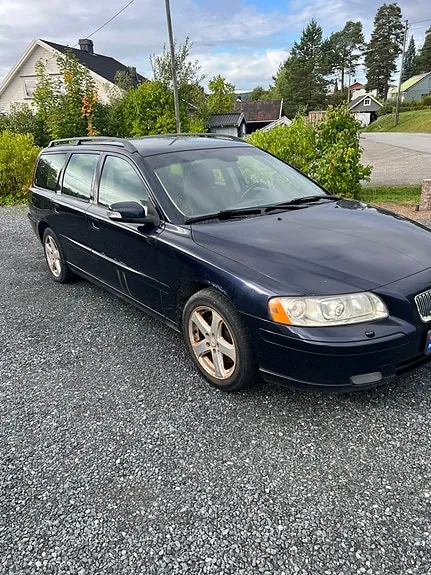 Volvo V70 2007 photo 2